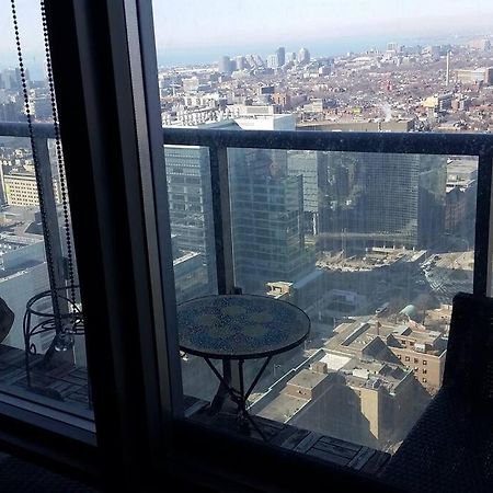 Stunning Condo With Fantastic View Of The City! Торонто Екстер'єр фото